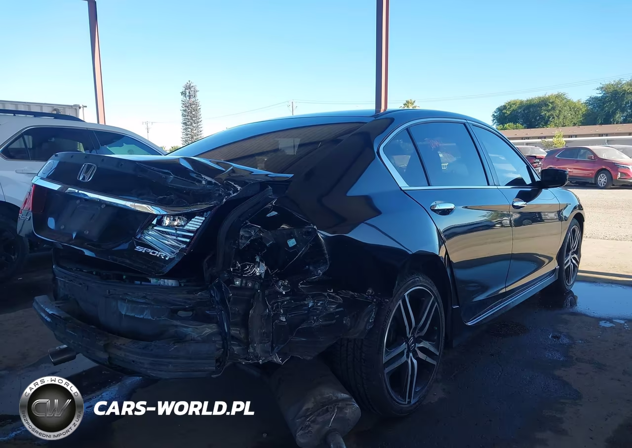 2017 Honda Accord Sport VIN:1HGCR2F5XHA194867 - 4