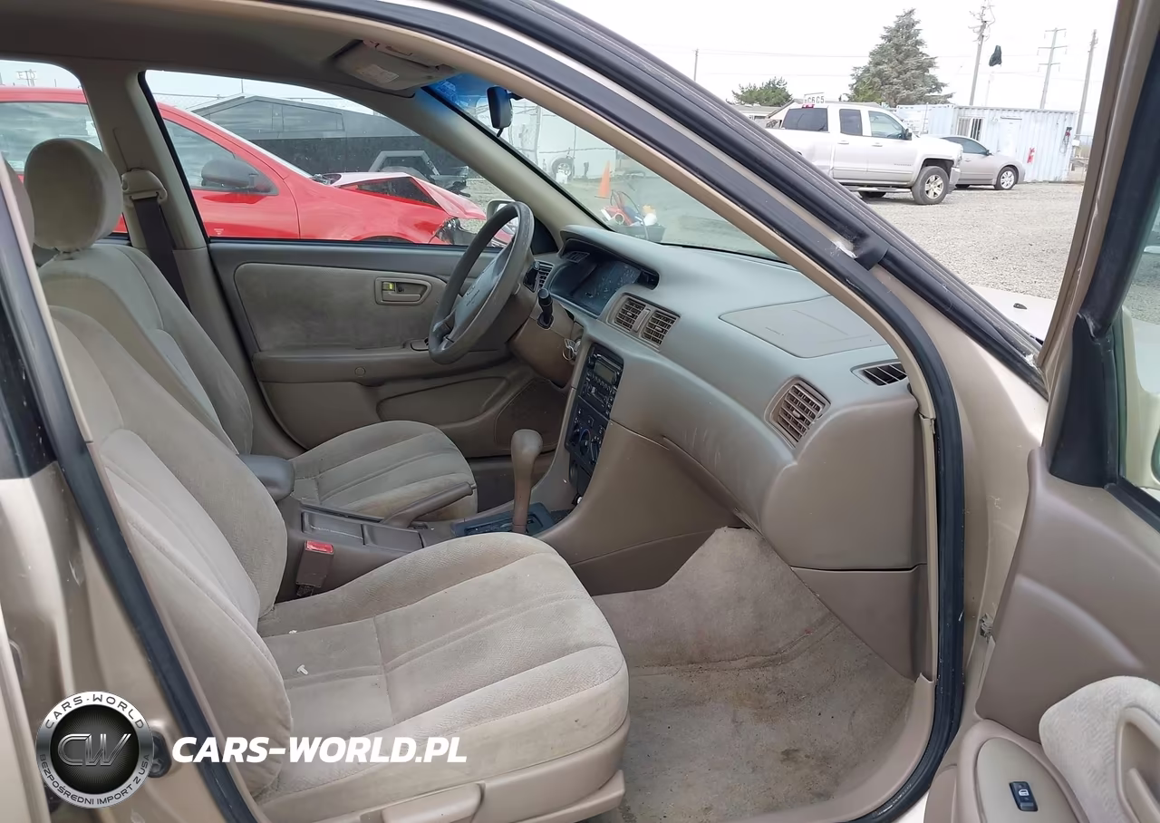 2001 Toyota Camry Ce VIN:4T1BG22K61U835055 - 5