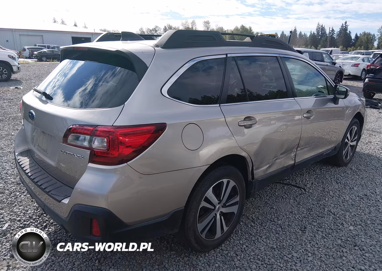 2018 Subaru Outback 2.5I Limited VIN:4S4BSANC9J3270223 - 4