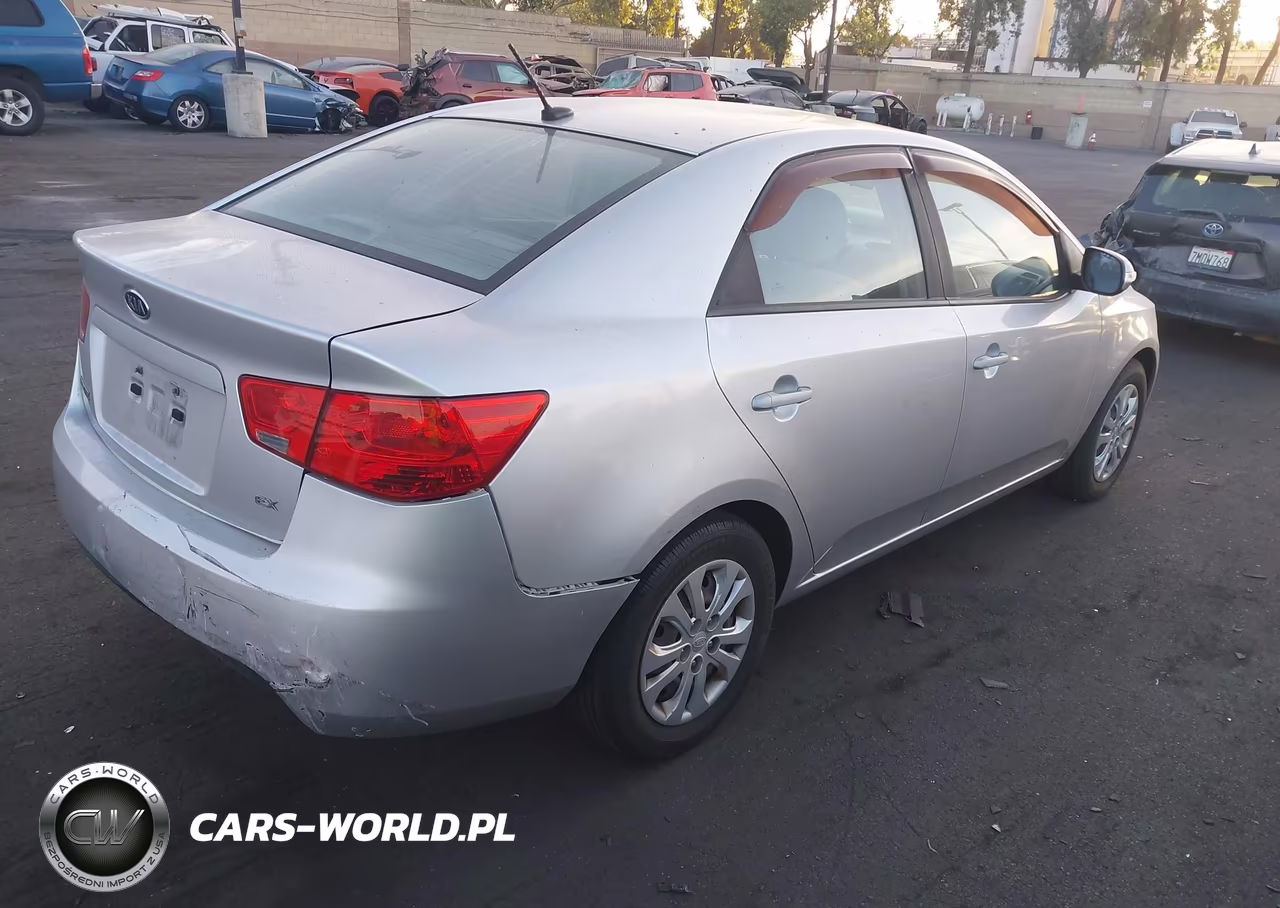 2010 Kia Forte Ex VIN:KNAFU4A28A5062818 - 4