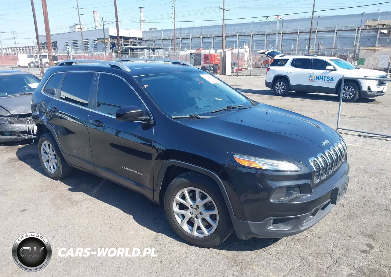2016 Jeep Cherokee Latitude VIN:1C4PJLCB7GW282025 - 14