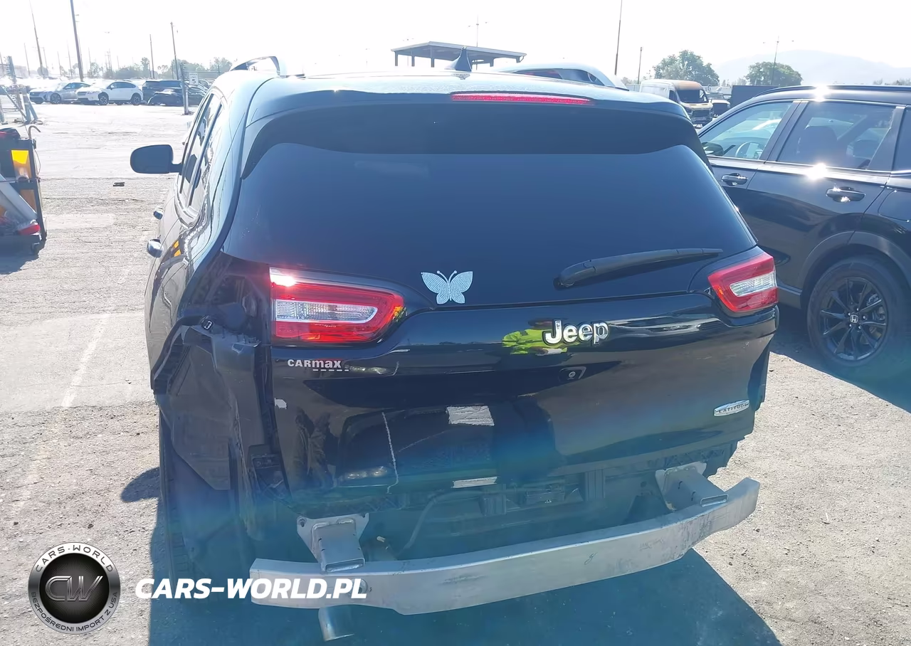 2016 Jeep Cherokee Latitude VIN:1C4PJLCB7GW282025 - 17