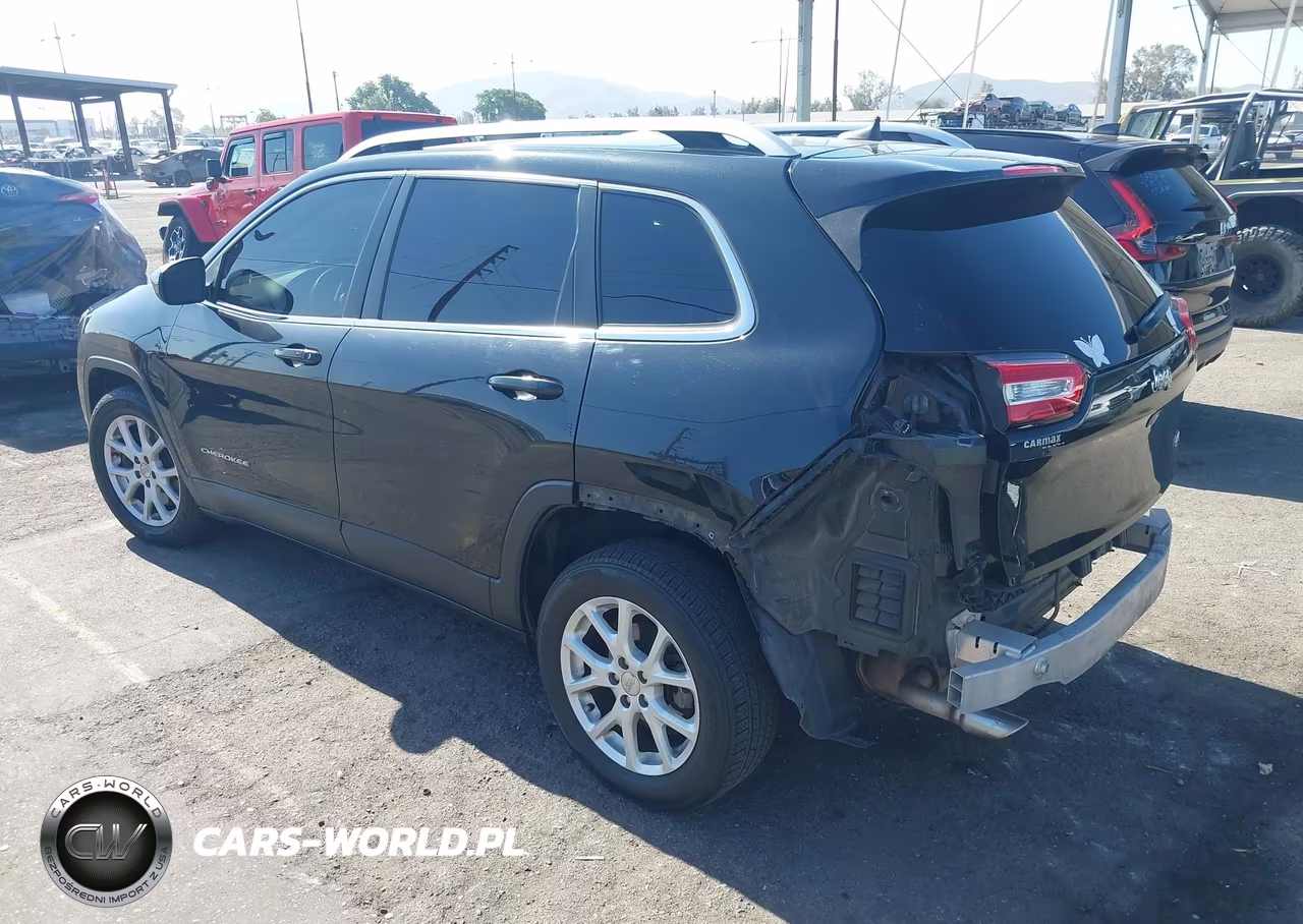 2016 Jeep Cherokee Latitude VIN:1C4PJLCB7GW282025 - 3