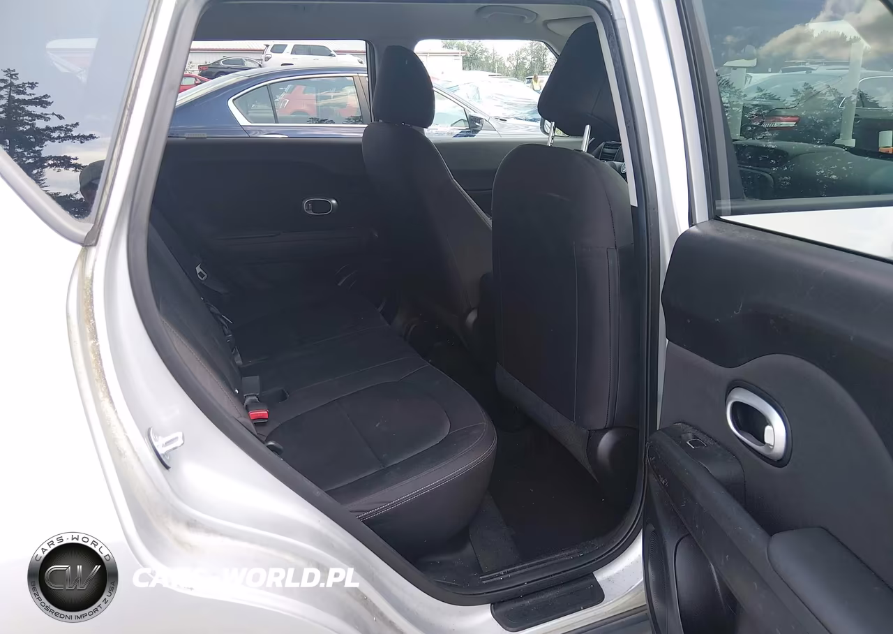 2017 Kia Soul VIN:KNDJN2A24H7470682 - 19