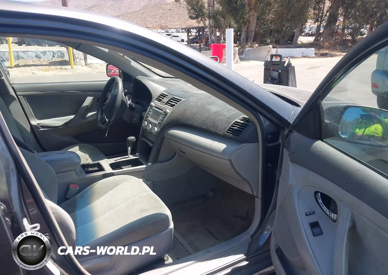 2009 Toyota Camry Le VIN:4T4BE46K59R055402 - 5