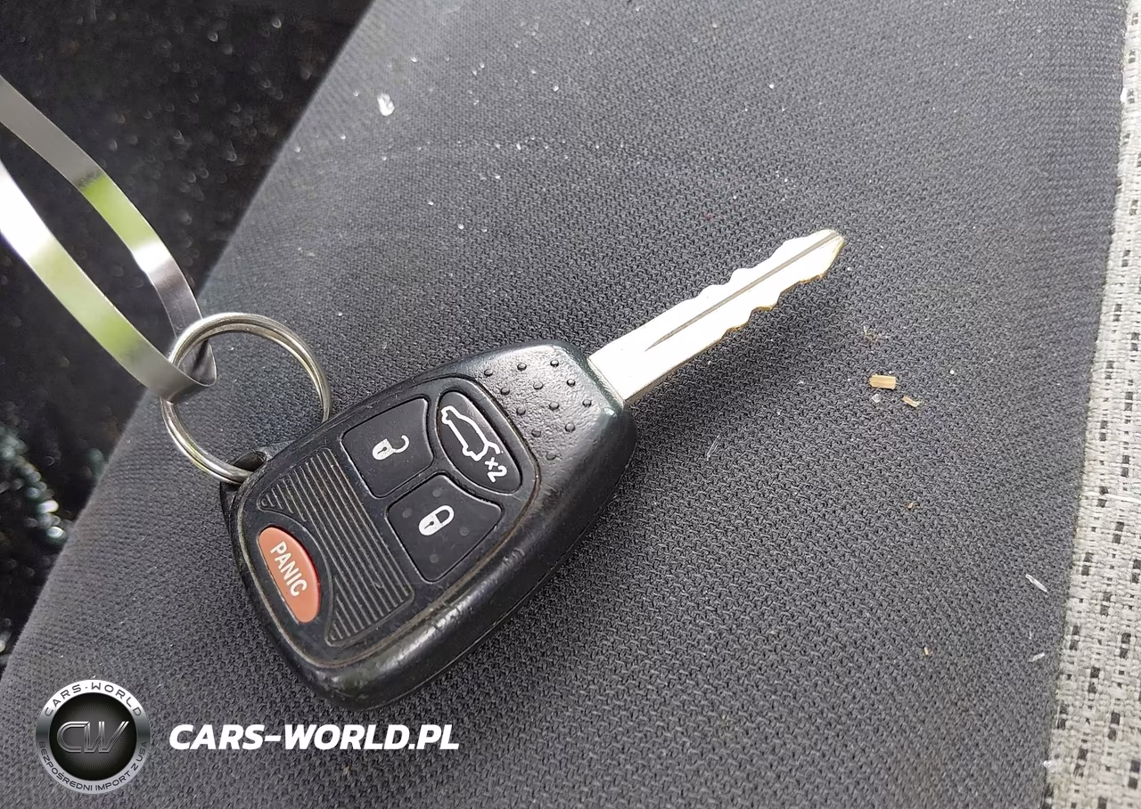2010 Jeep Liberty Sport VIN:1J4PN2GK0AW102703 - 11