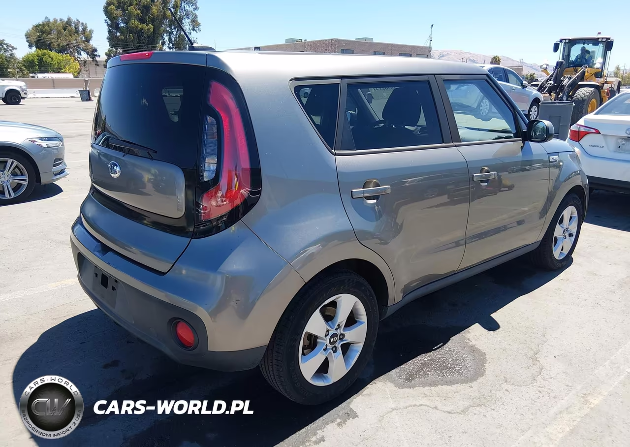 2018 Kia Soul VIN:KNDJN2A26J7543699 - 4