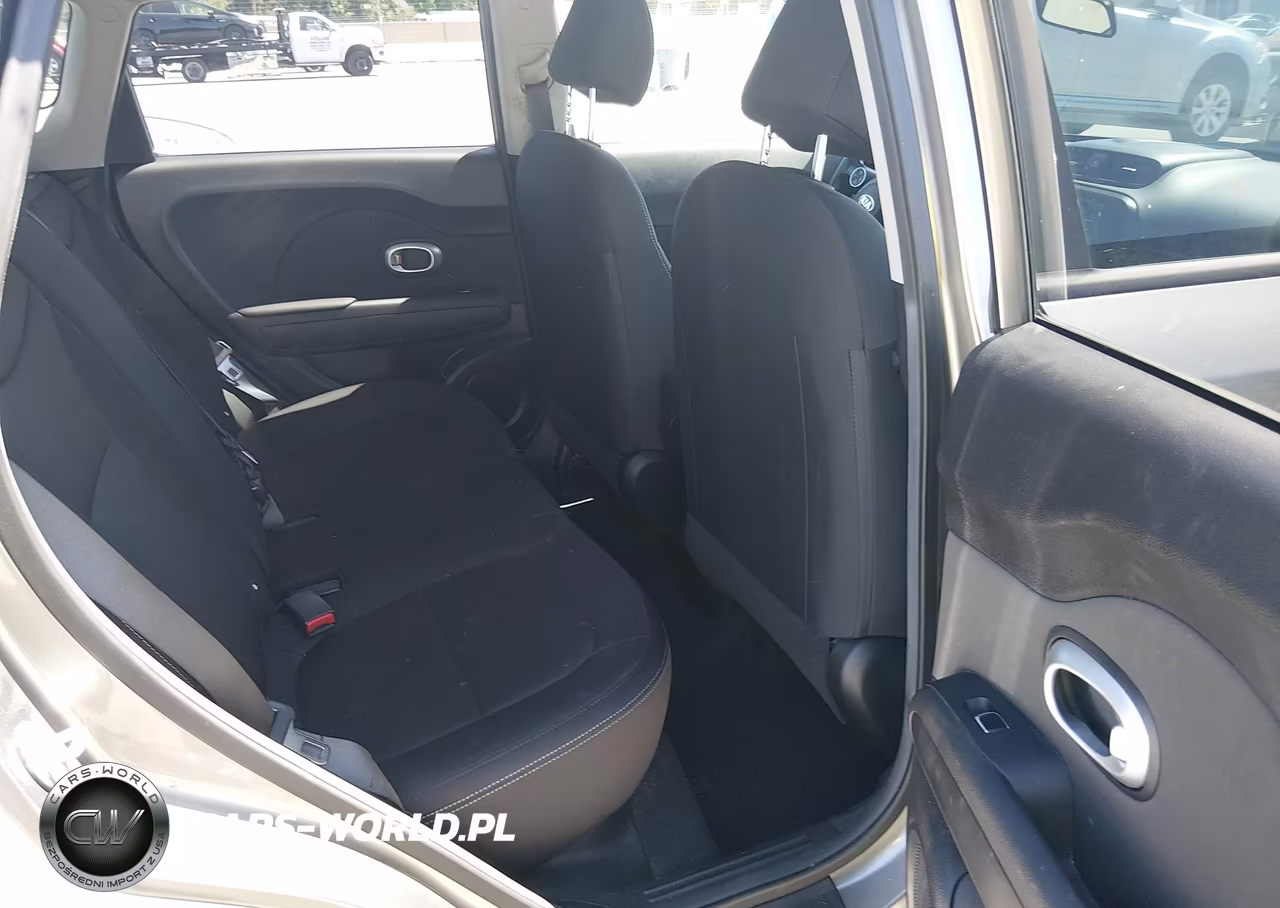 2018 Kia Soul VIN:KNDJN2A26J7543699 - 8
