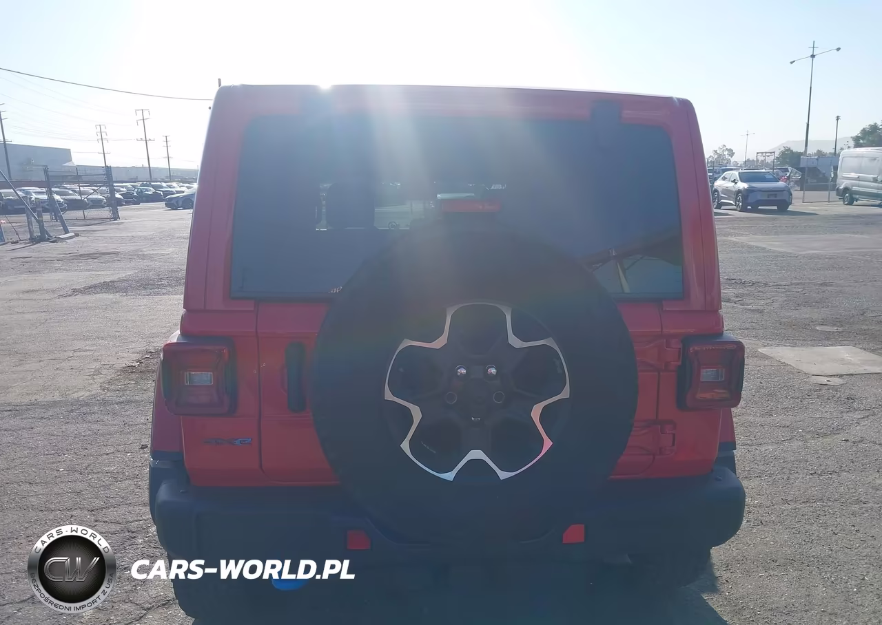 2021 Jeep Wrangler 4Xe Unlimited Rubicon 4X4 VIN:1C4JJXR65MW701444 - 17