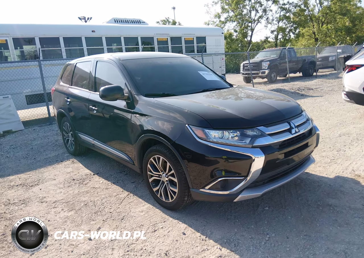 2016 Mitsubishi Outlander Es – zdjęcie 1 z 11