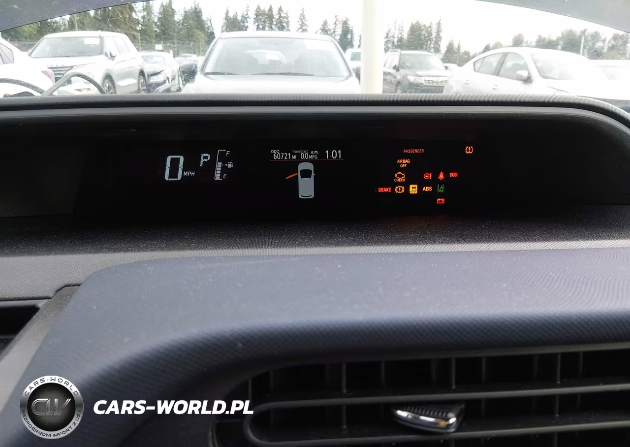 2017 Toyota Prius C Two VIN:JTDKDTB34H1597598 - 7