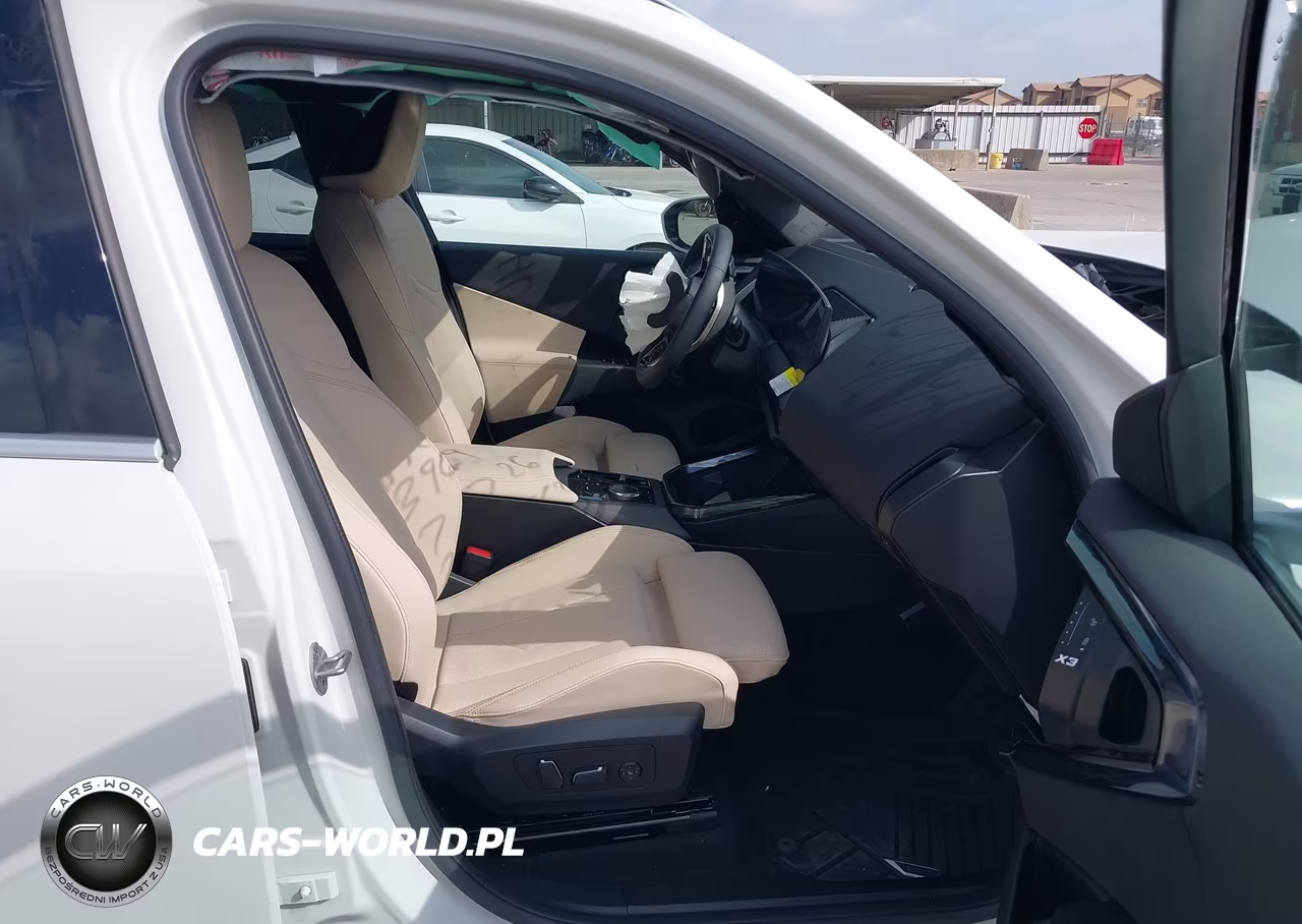 2025 BMW X3 30 xDrive VIN:5UX53GP01S9Z76247 - 5