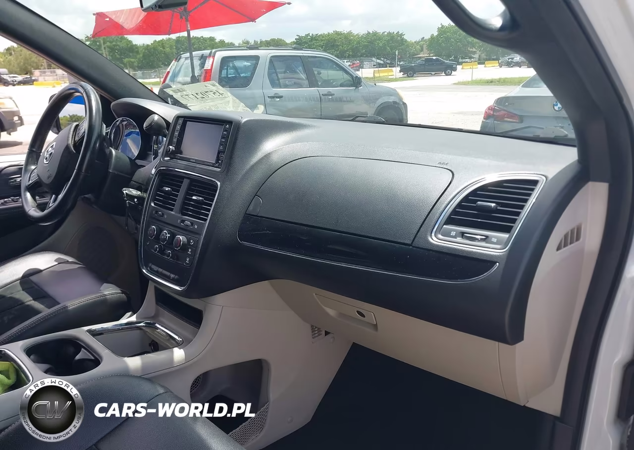 2017 Dodge Grand Caravan Sxt VIN:2C4RDGCGXHR845288 - 5