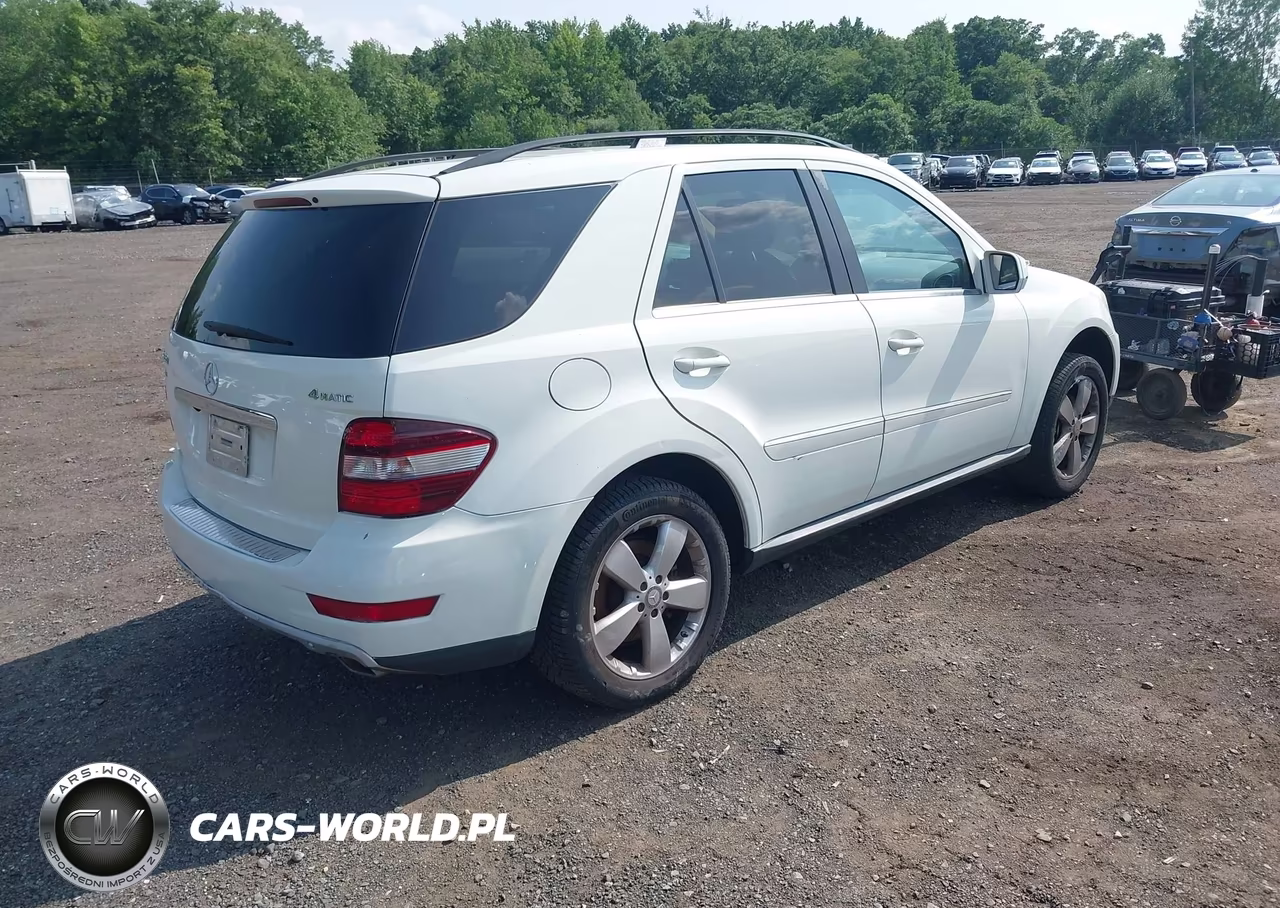 2010 Mercedes-Benz Ml 350 4Matic VIN:4JGBB8GBXAA588408 - 4