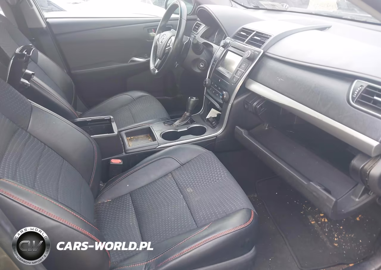 2015 Toyota Camry Se VIN:4T1BF1FK0FU971454 - 5