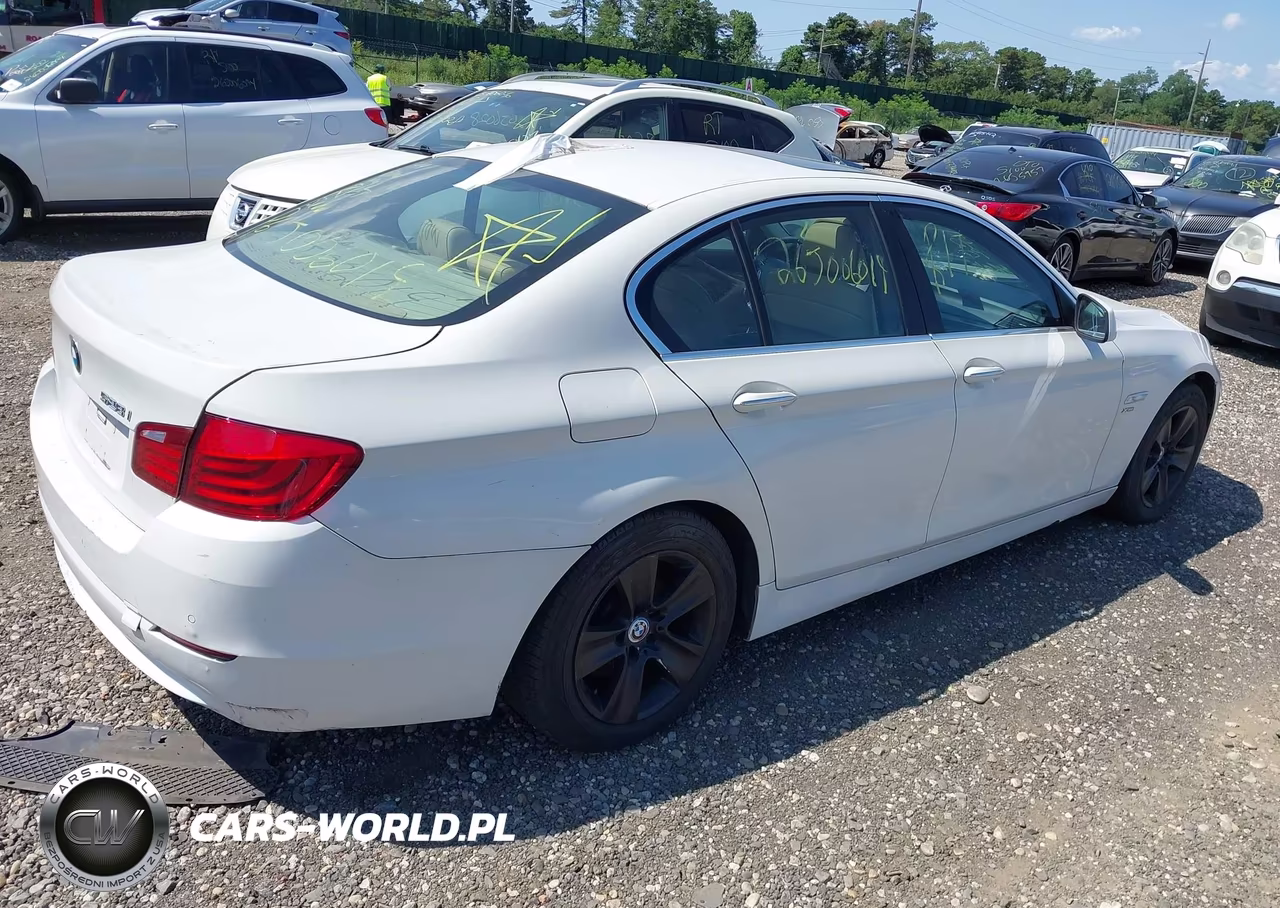 2012 BMW 528I xDrive VIN:WBAXH5C53CDW10884 - 4