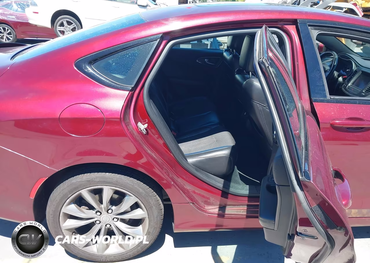 2015 Chrysler 200 S VIN:1C3CCCBGXFN526183 - 8