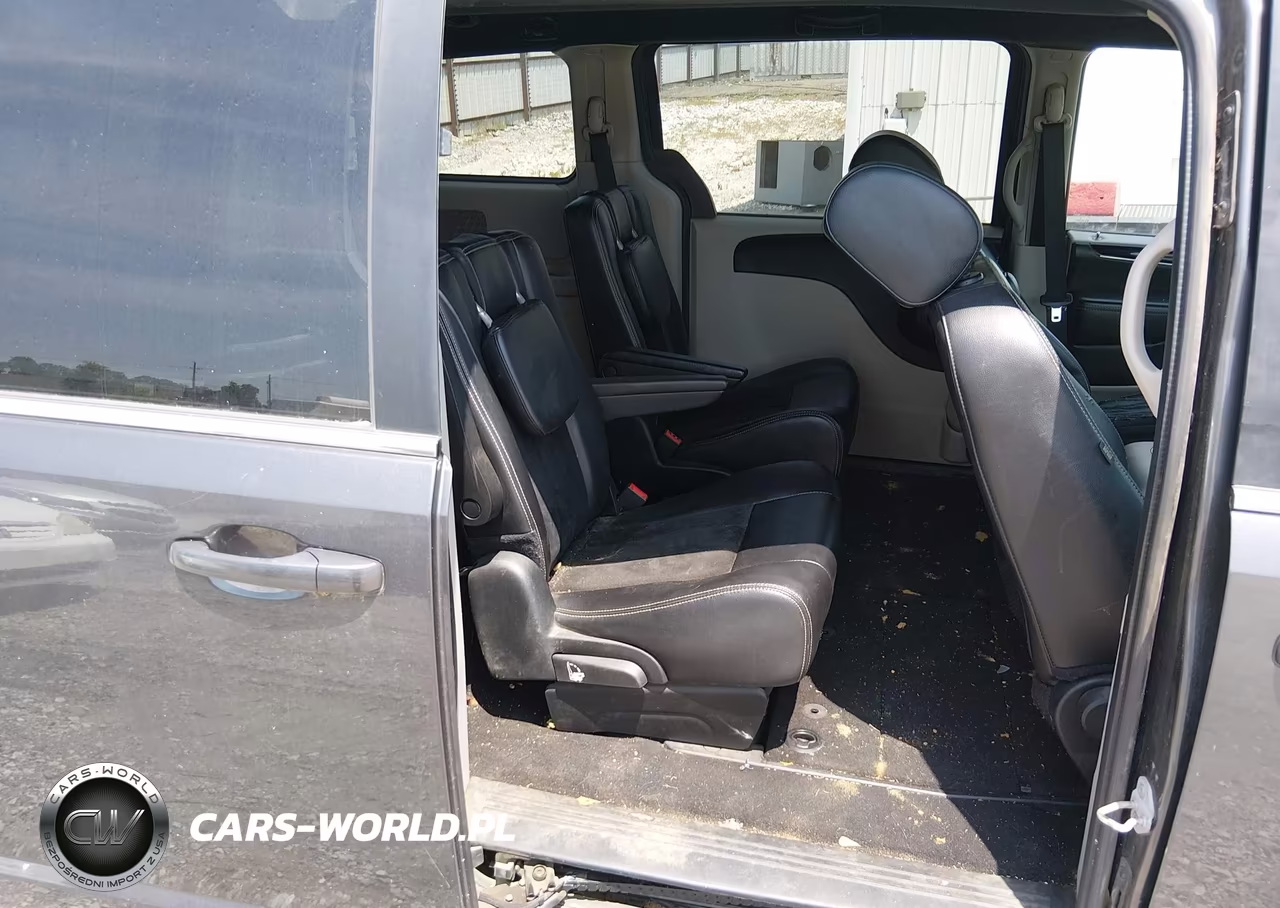 2018 Dodge Grand Caravan Sxt VIN:2C4RDGCG8JR328755 - 8