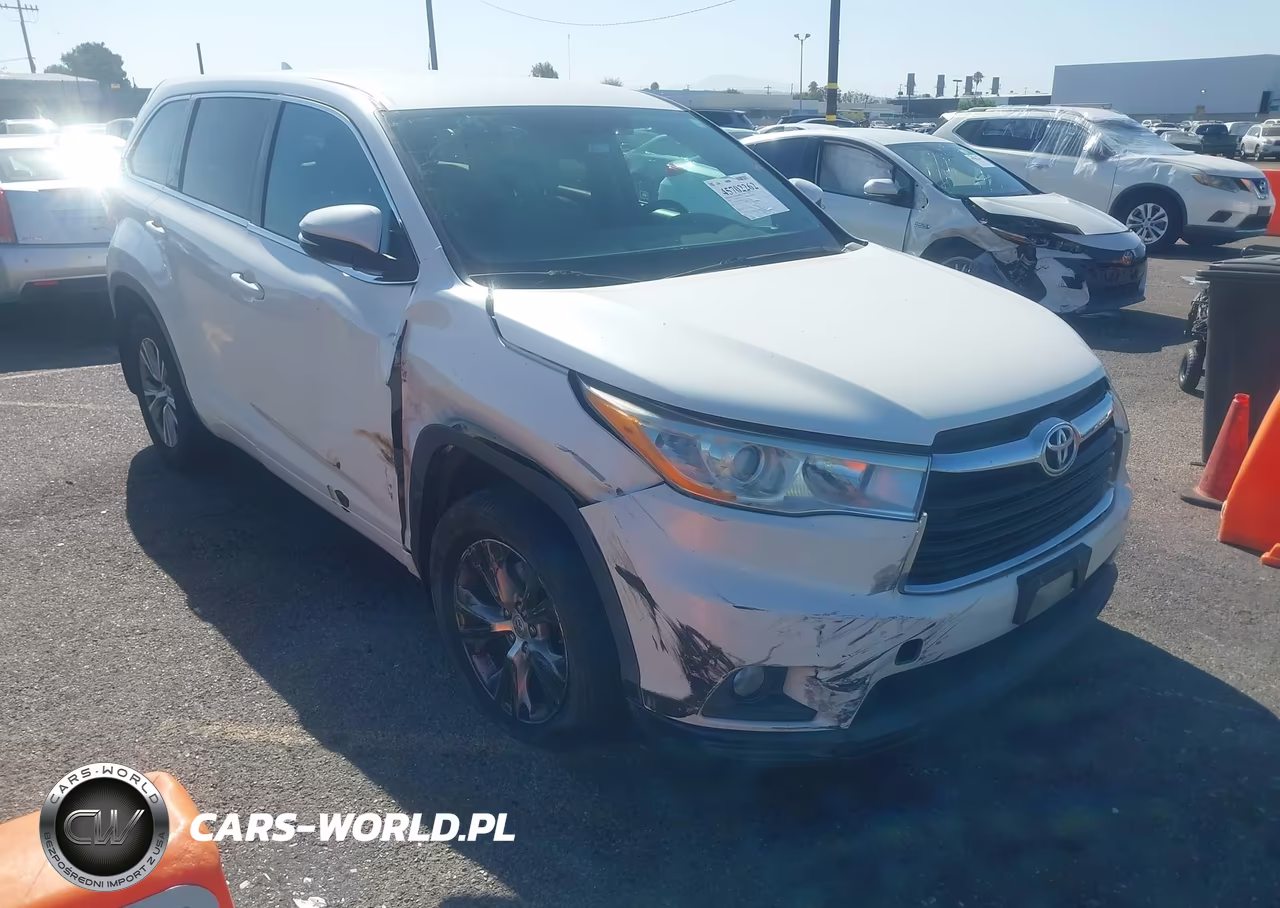 2014 Toyota Highlander Le Plus V6 – zdjęcie 1 z 16