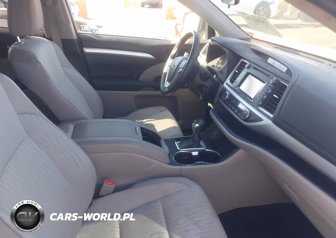 2014 Toyota Highlander Le Plus V6 VIN:5TDBKRFH9ES067964 - 5