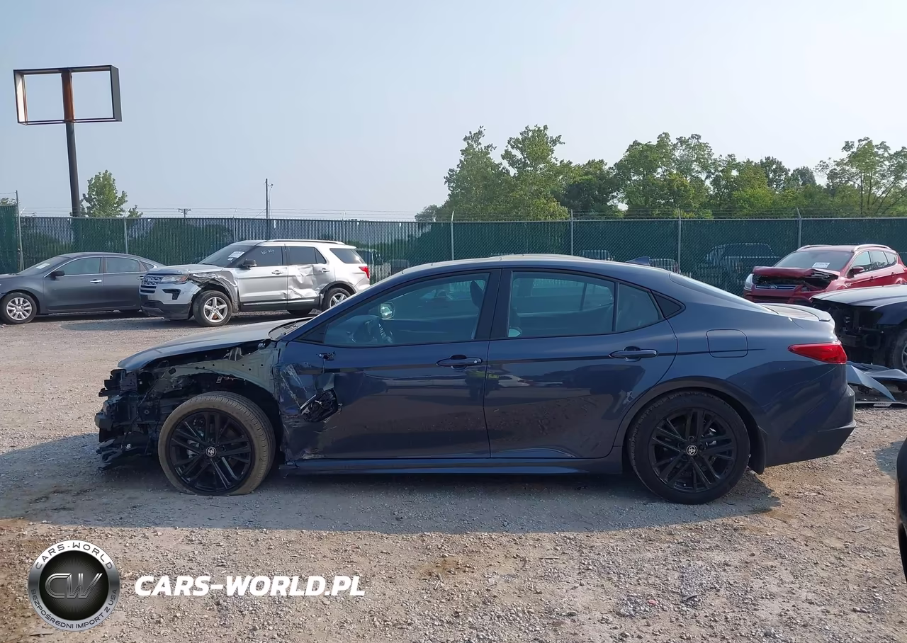 2026 Toyota Camry Se VIN:4T1DAACK6TU734197 - 15