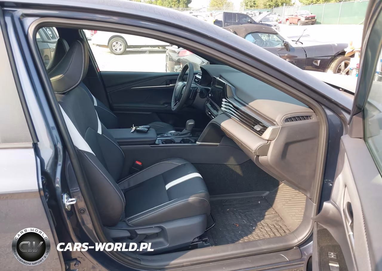 2026 Toyota Camry Se VIN:4T1DAACK6TU734197 - 5