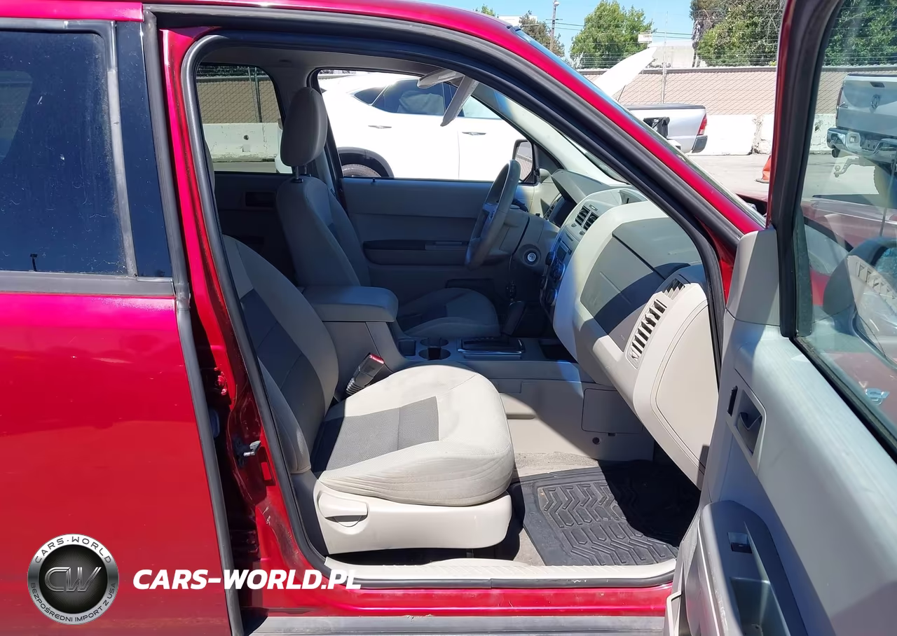 2008 Ford Escape Xlt VIN:1FMCU93138KA09426 - 5