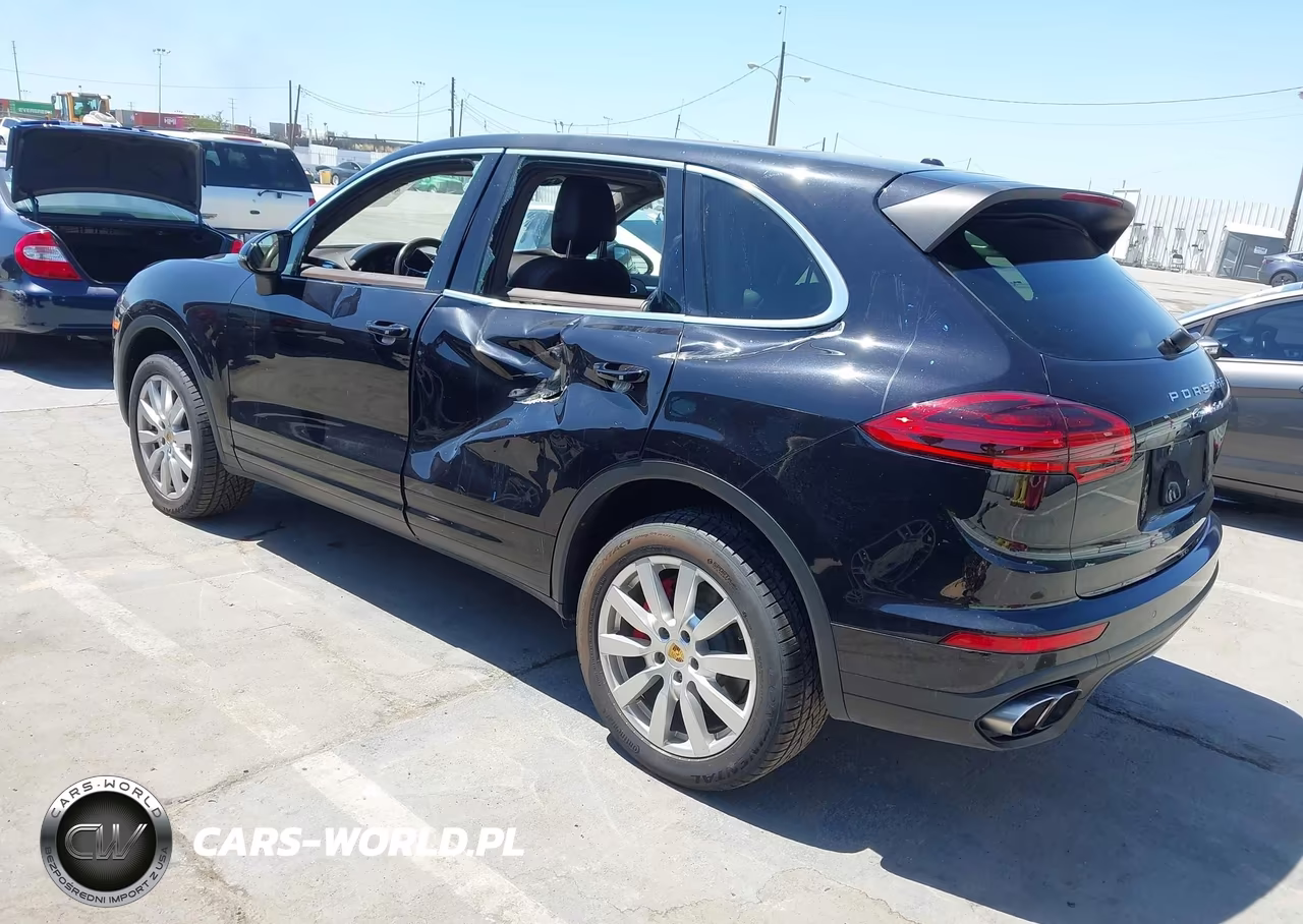 2015 Porsche Cayenne Turbo VIN:WP1AC2A21FLA82088 - 3