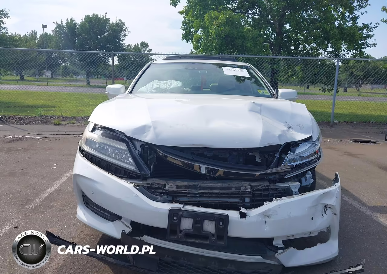 2017 Honda Accord Touring V6 VIN:1HGCT2B0XHA005260 - 6