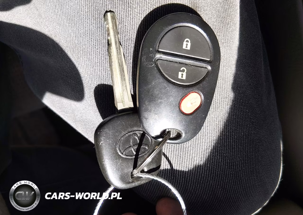 2005 Toyota Sienna Le VIN:5TDZA23C25S373048 - 11
