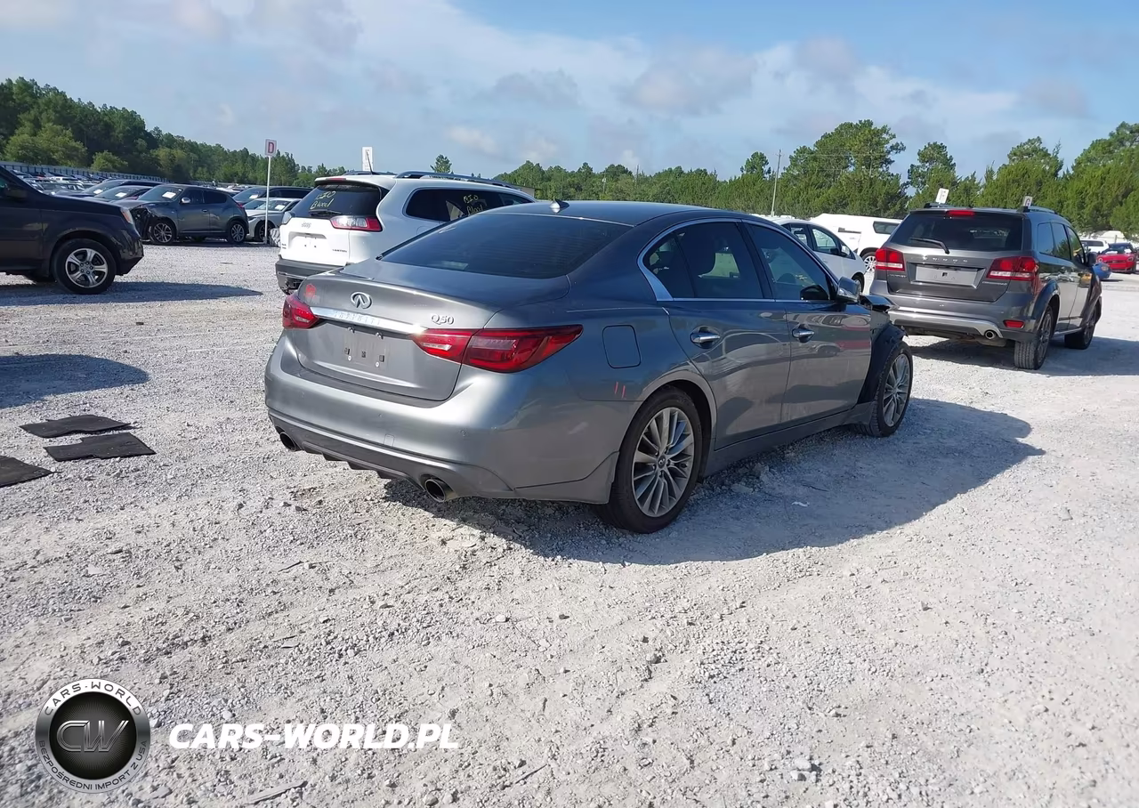 2018 Infiniti Q50 3.0T Luxe VIN:JN1EV7AP1JM360564 - 4