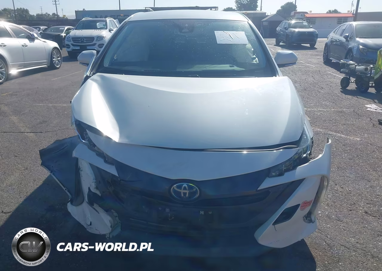 2020 Toyota Prius Prime Xle VIN:JTDKARFP7L3136384 - 12