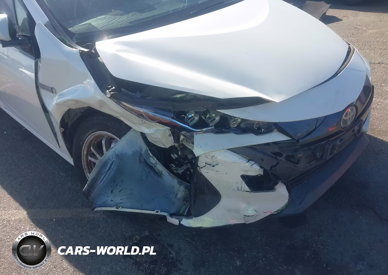 2020 Toyota Prius Prime Xle VIN:JTDKARFP7L3136384 - 6