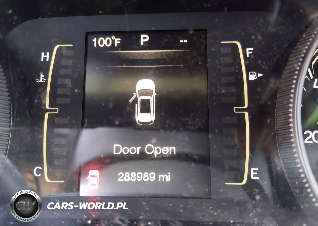 2015 Jeep Cherokee Latitude VIN:1C4PJMCBXFW589046 - 15