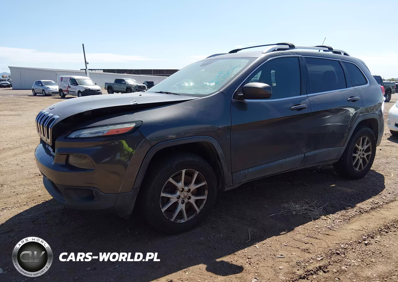 2015 Jeep Cherokee Latitude VIN:1C4PJMCBXFW589046 - 2