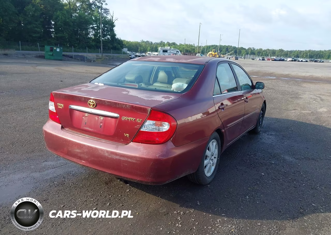 2002 Toyota Camry Xle VIN:4T1BF30K02U007516 - 4