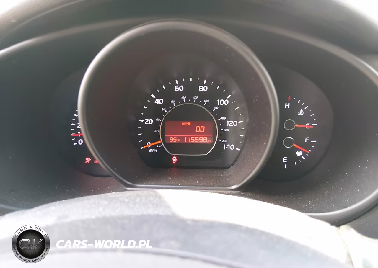 2014 Kia Soul VIN:KNDJN2A2XE7093674 - 7
