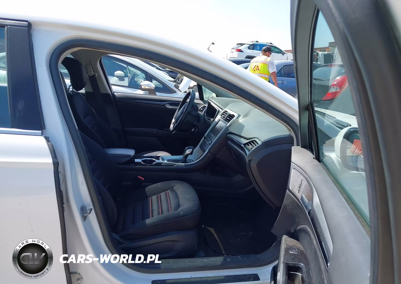 2014 Ford Fusion Se VIN:3FA6P0H73ER157588 - 5