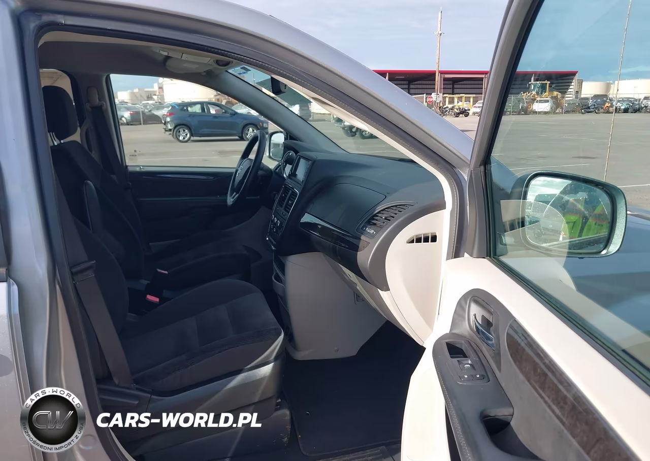 2018 Dodge Grand Caravan Se VIN:2C4RDGBG8JR296777 - 5