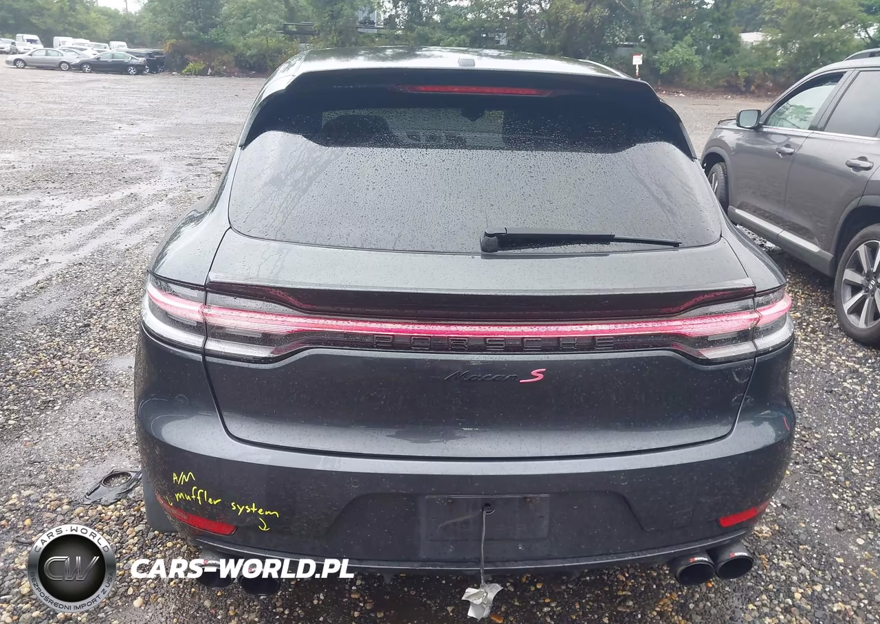 2019 Porsche Macan S VIN:WP1AB2A51KLB32091 - 16