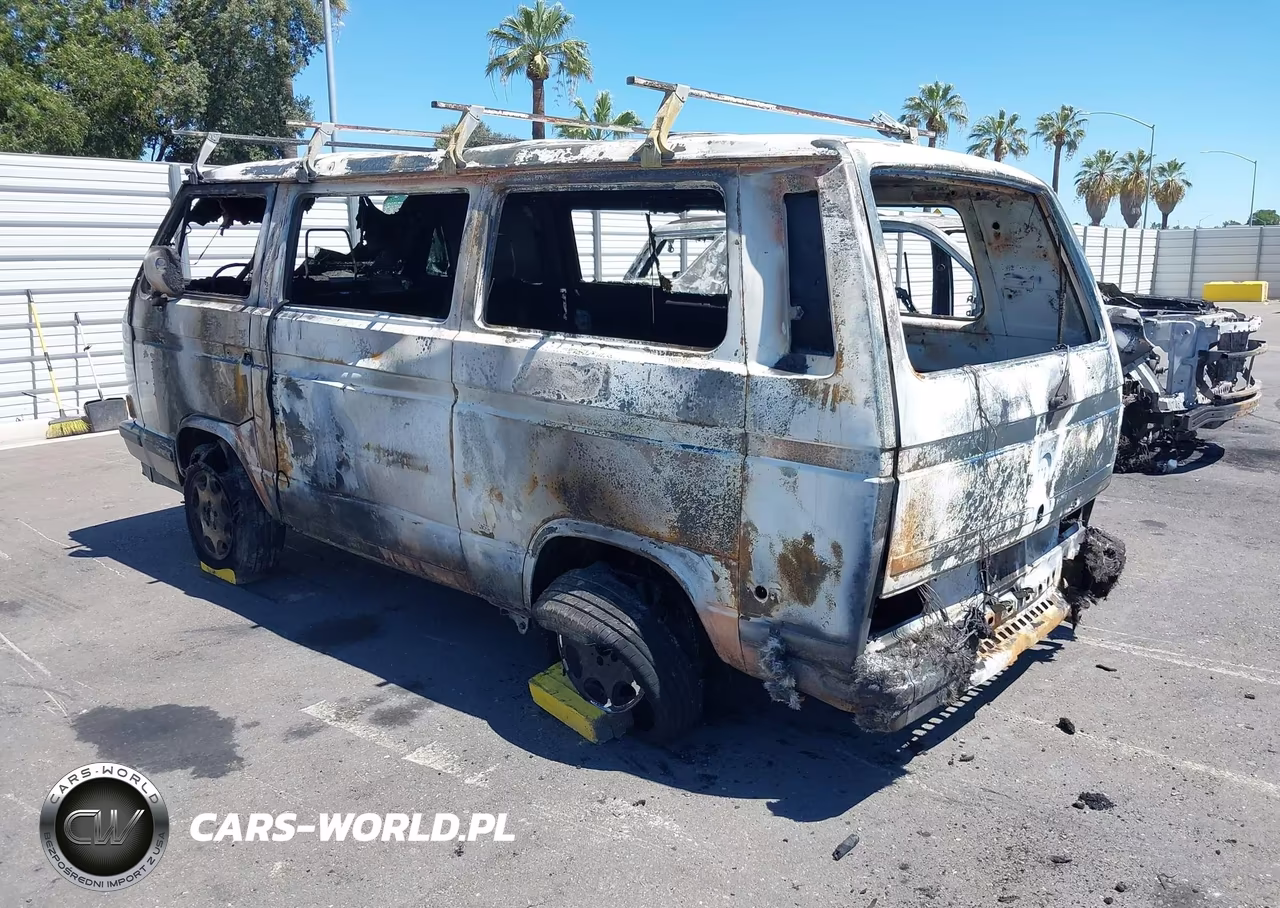 1990 Volkswagen Vanagon Bus VIN:WV2YB0257LH011168 - 3