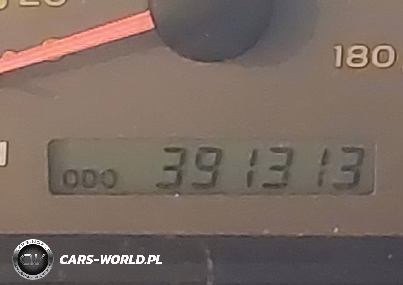 2002 Toyota Sequoia Limited V8 VIN:5TDBT48A02S059263 - 7