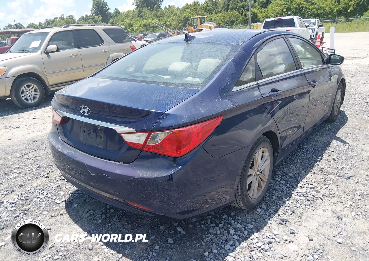 2011 Hyundai Sonata Gls VIN:5NPEB4AC1BH210130 - 4