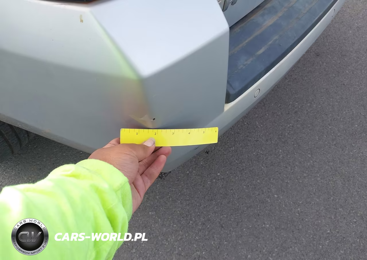 2018 Chevrolet Tahoe Ls VIN:1GNSKAEC8JR363873 - 12