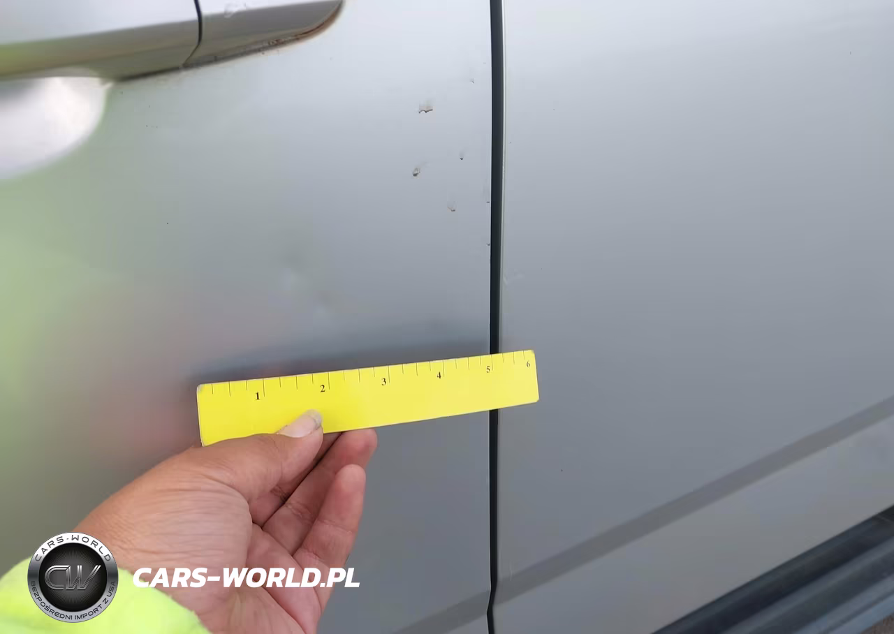 2018 Chevrolet Tahoe Ls VIN:1GNSKAEC8JR363873 - 6