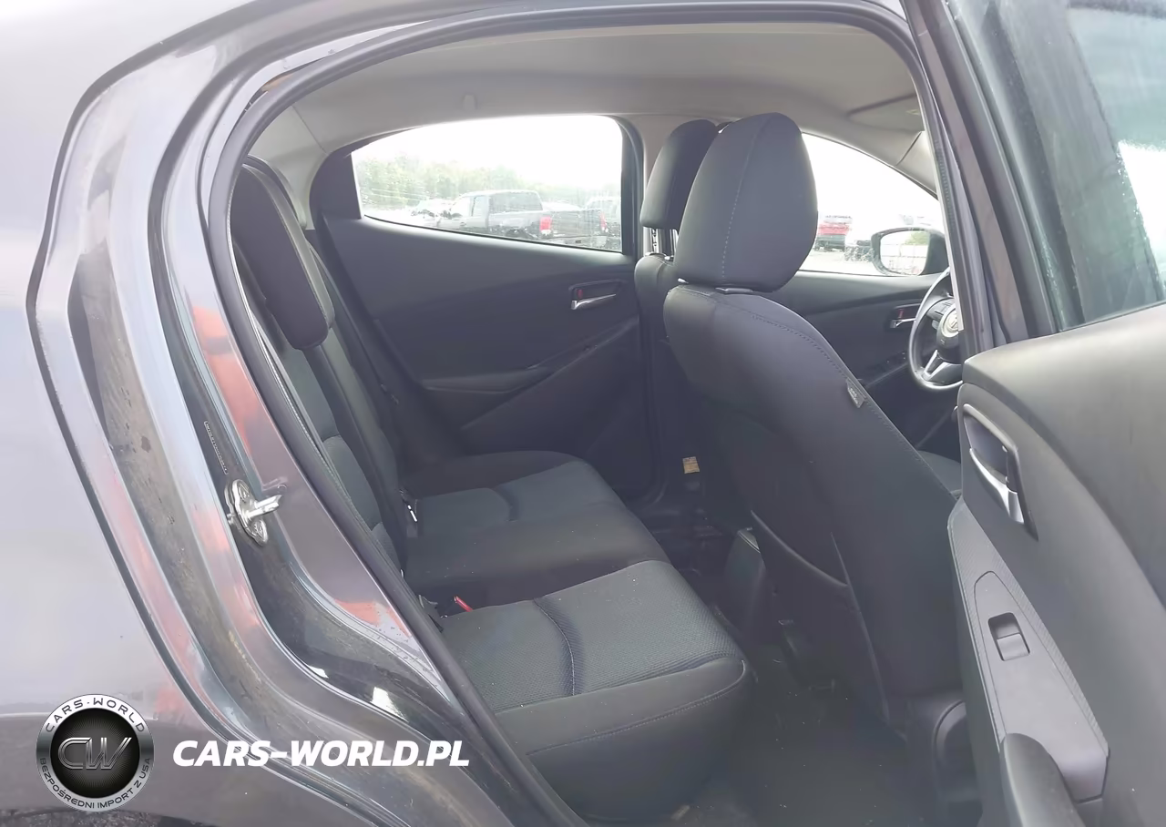 2017 Toyota Yaris Ia VIN:3MYDLBYVXHY159874 - 8