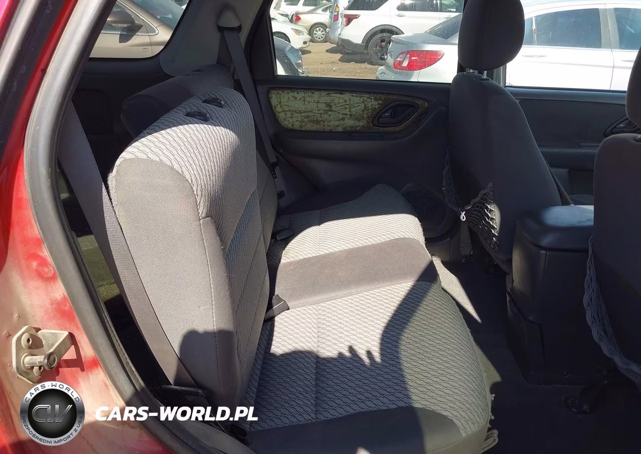 2004 Ford Escape Xlt VIN:1FMYU03184KA41400 - 8
