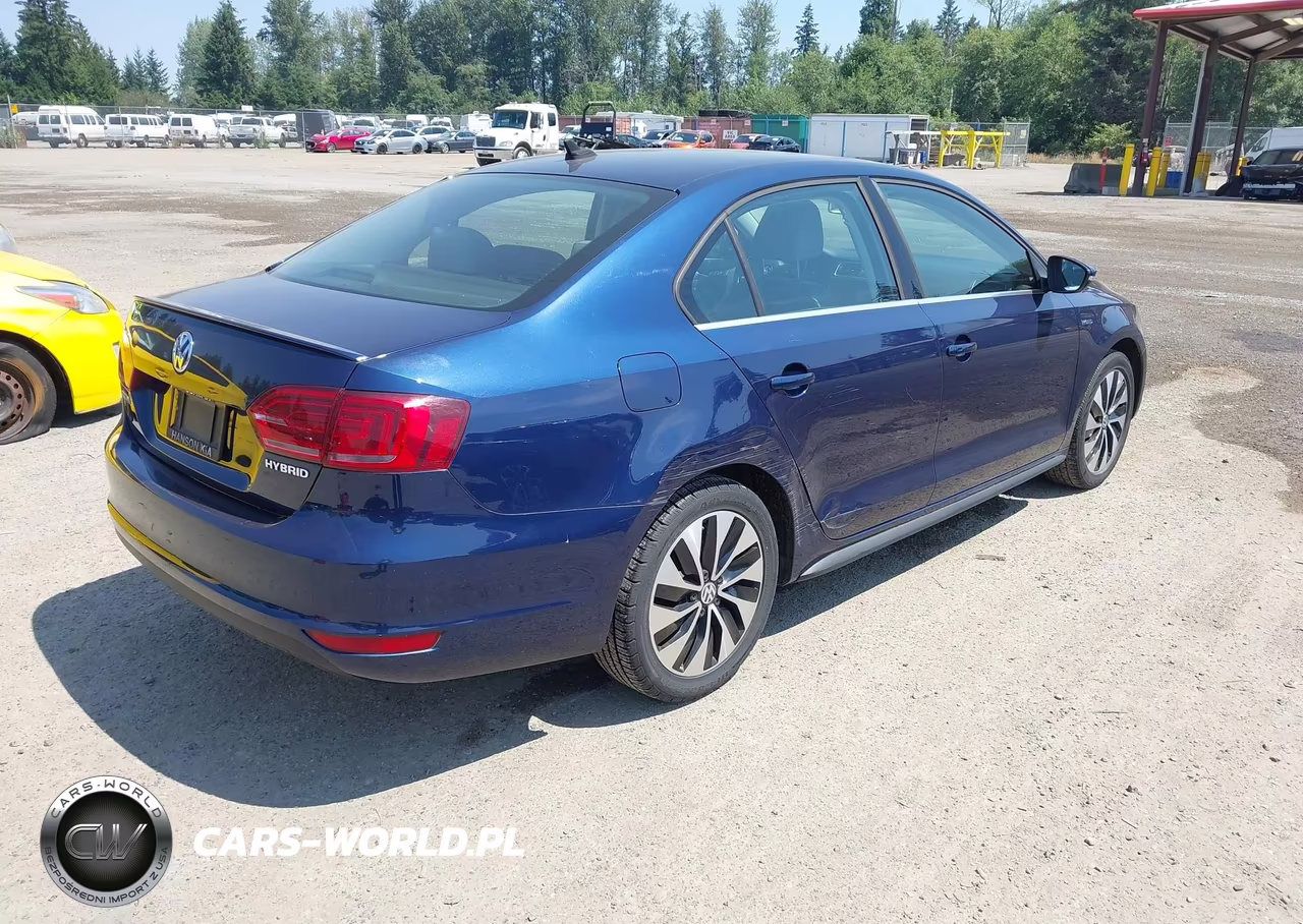 2013 Volkswagen Jetta Hybrid Sel Premium VIN:3VW637AJ1DM306688 - 4