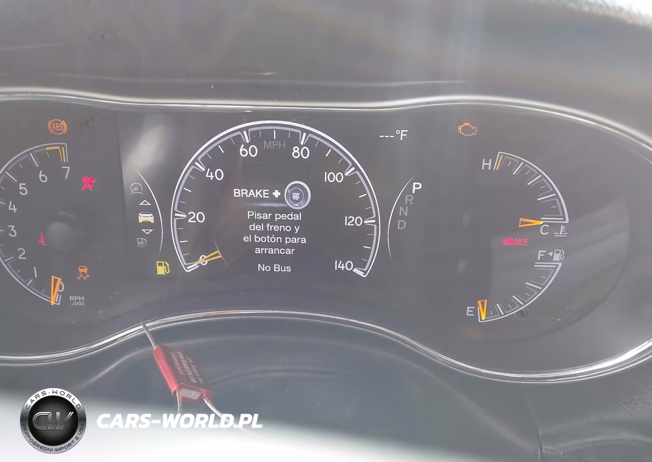 2018 Jeep Grand Cherokee Altitude 4X4 VIN:1C4RJFAGXJC387546 - 7
