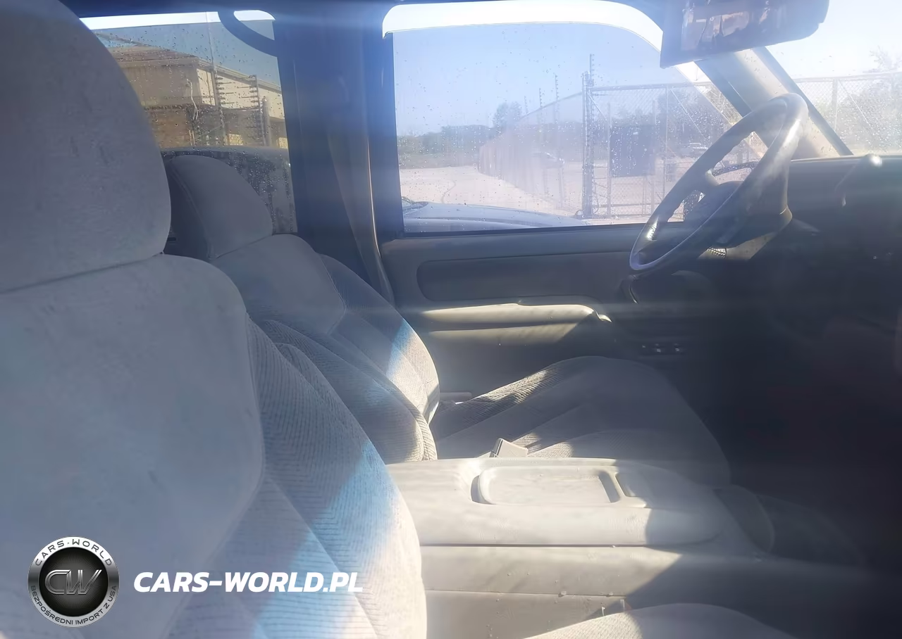1998 Chevrolet Tahoe Ls VIN:1GNEK13R6WJ375076 - 5